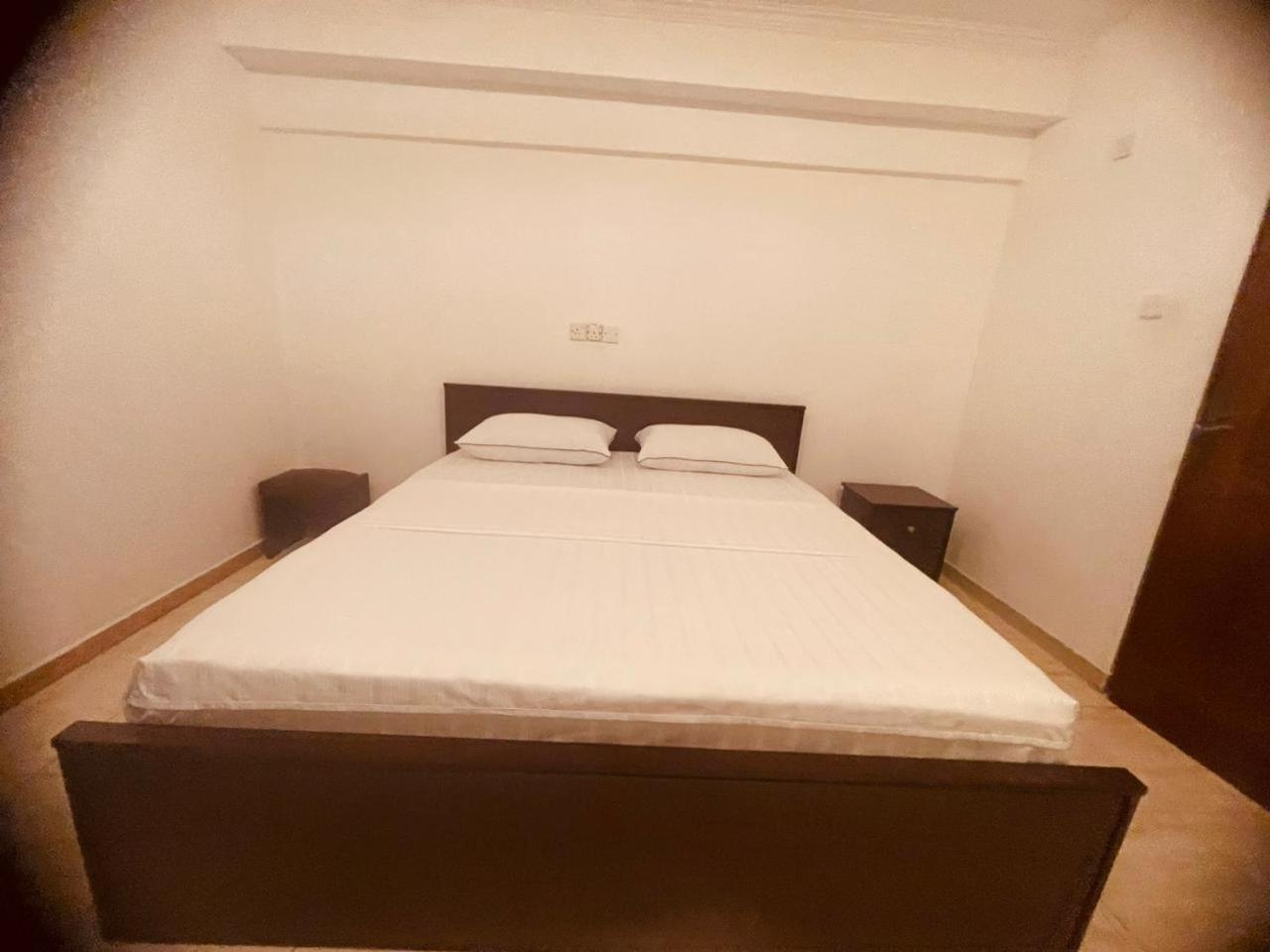 Mila Boutique Airport 호텔 Seeduwa 외부 사진